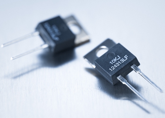 MXP35 TO-220法蓝底板平面（厚膜、无感设计）功率电阻