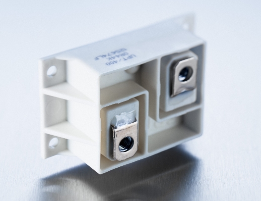 UXM250平面（合金箔、无感设计）大功率电阻器