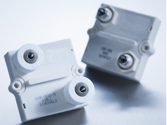 UXP800平面（厚膜、无感设计）大功率电阻器